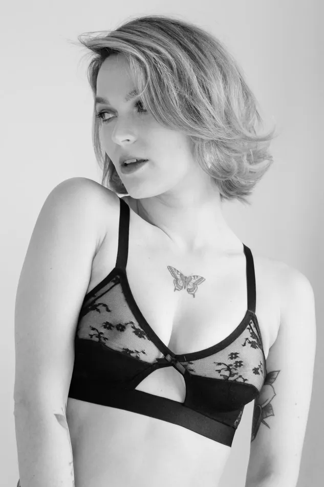 Hopeless Lingerie Vibrators Leona Bralette